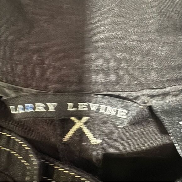 Larry Levine Casual Shorts - Picture 10 of 10